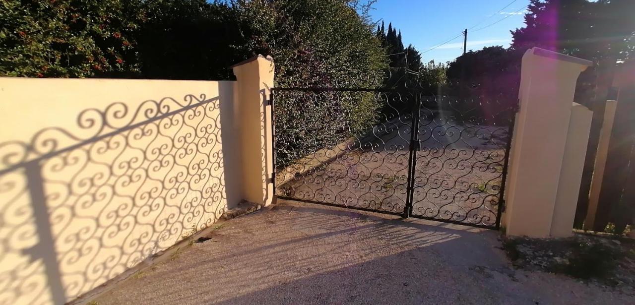 Villa Kps Pujaut Dış mekan fotoğraf